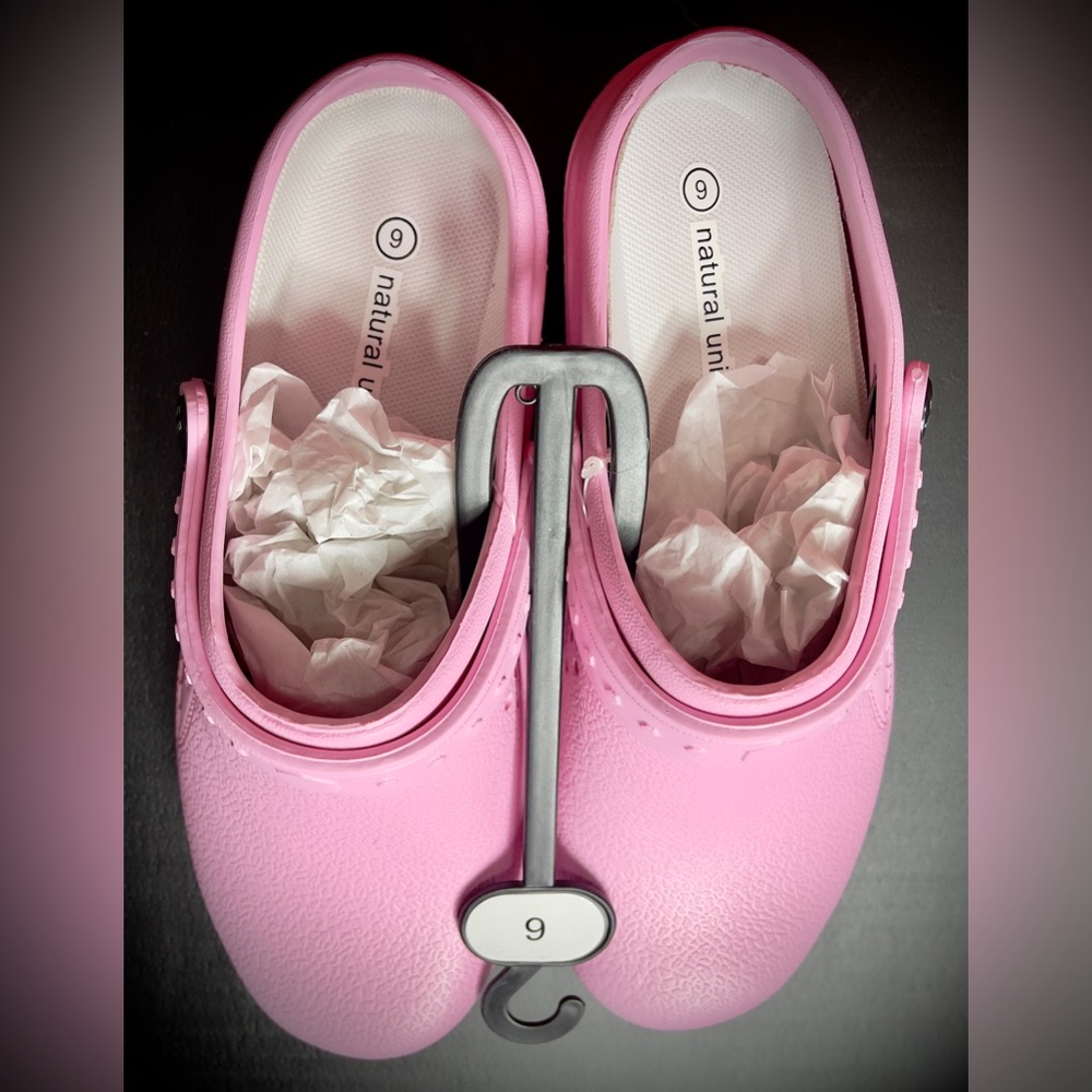 NWT - Natural Uniforms Pink Ultralite Nursing Medical Work Mule with Strap - Picture 2 of 7